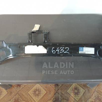 Pret Traversa superioara radiator Mercedes C-Class W203 an 2001 2002 2003 2004 2005 2006 2007 cod A2036206672