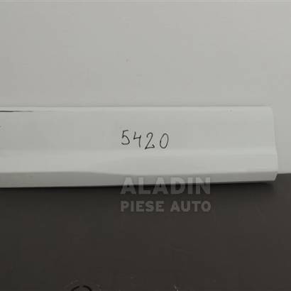 Pret Bandou usa dreapta spate Audi Q2 an 2017 2018 2019 cod 81A853970B