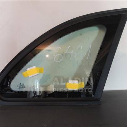 Pret Geam ; Coltar dreapta pe aripa spate Skoda Fabia an 2008-2013 cod 43R-001564