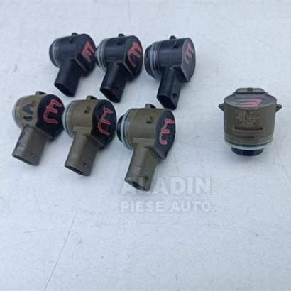 Pret Senzor parcare Tesla cod 1099661-00-A