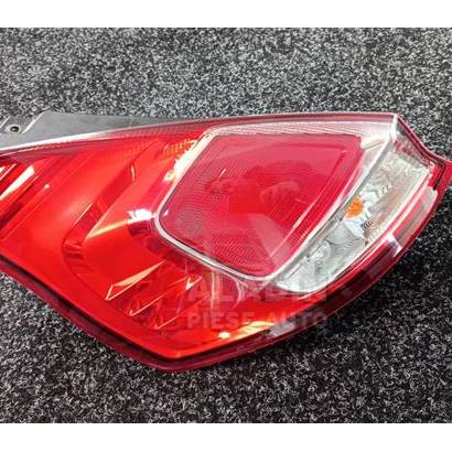 Pret Lampa stanga spate Ford Fiesta an 2014 2015 2016 2017 cod C1BB-13405-A