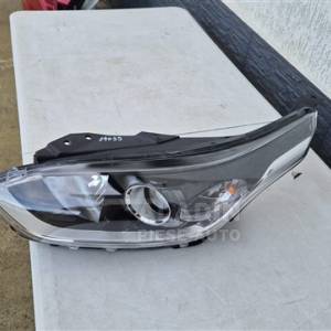 Pret Far stanga Kia Ceed an 2018 2019 2020 2021 2022 2023 2024 2025 cod 92101J7050, 92101-J7050 1650 lei