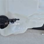 Pret Vas lichid parbriz Ford Puma an 2019 2020 2021 2022 2023 2024 cod L1TB17B613AD, L1TB-17B613-AD - poza 2