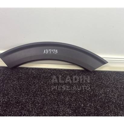 Pret Bandou usa stanga spate Ford explorer an 2020 2021 2022 2023 2024 cod LB5B28655AEW, LB5B-28655-AEW