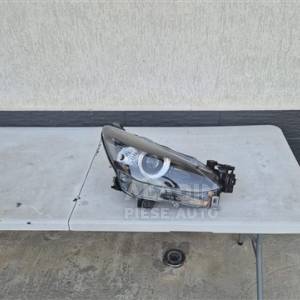 Far dreapta Mazda 2 Facelift Lupa Led Halogen cod D43N51030, D43N-51030 Pret Far dreapta Mazda 2 Facelift Lupa Led Halogen cod D43N51030, D43N-51030 1450 lei