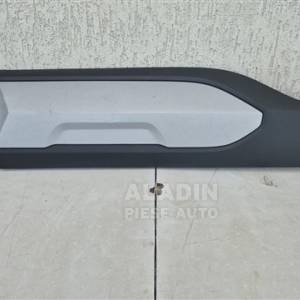 Pret Bandou usa stanga spate Ford Kuga 3 an 2024 2025 2026 cod RV4JS25335A, RV4J-S25335-A 250 lei