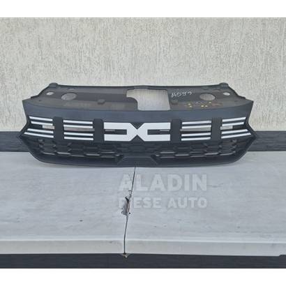Pret Grila centrala Dacia Logan 3 Facelift an 2022 2023 2024 cod 622561324R